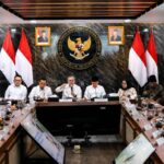Rapat koordinasi pemerintah membahas pembengkakan titik SPPG program Makan Bergizi Gratis. Credit Foto: Foto: Detikcom