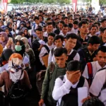 Ribuan pencari kerja memadati bursa kerja di Banten di tengah tingginya angka pengangguran pada 2026.