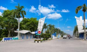 Gerbang Kawasan Industri Modern Cikande Kabupaten Serang Gerbang Kawasan Industri Modern Cikande Kabupaten Serang Banten