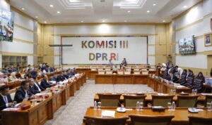 Rapat Komisi III DPR dan Mahkamah Agung Bahas Anggaran 2027 Komisi III DPR RI menggelar rapat kerja dengan Mahkamah Agung terkait usulan tambahan anggaran tahun 2027.