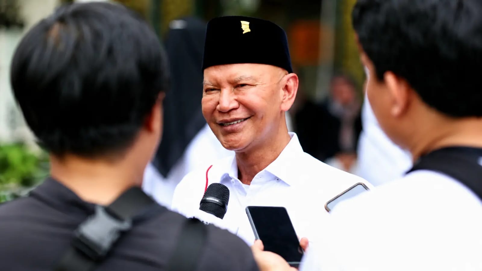 Ketua DPP PDI-P Said Abdullah memberikan keterangan kepada awak media terkait tudingan keterlibatan partainya dalam aksi demonstrasi mahasiswa.