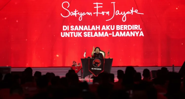 Suasana kegiatan resmi PDI Perjuangan yang menjadi latar penguatan pengawasan internal partai terkait Program Makan Bergizi Gratis (MBG).