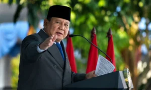 Prabowo minta kepala daerah laporkan jembatan rusak