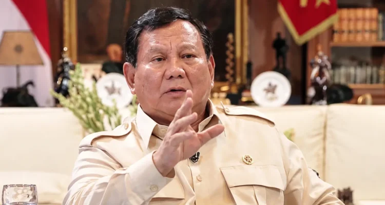 Presiden Prabowo Subianto saat menyampaikan pernyataan dalam program Presiden Prabowo Menjawab