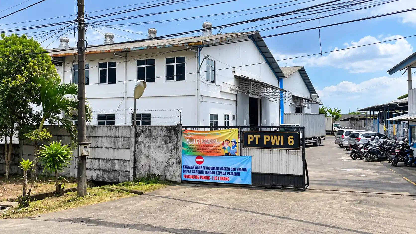 Ilustrasi kawasan pabrik PT PWI 6 terkait pemberitaan PHK pekerja di Lebak