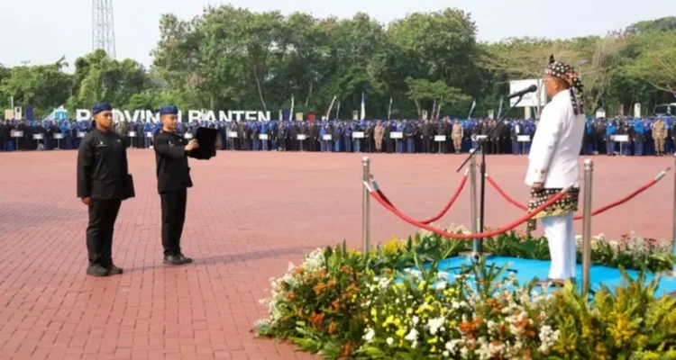 Andra Soni memimpin upacara HUT ke-26 Banten