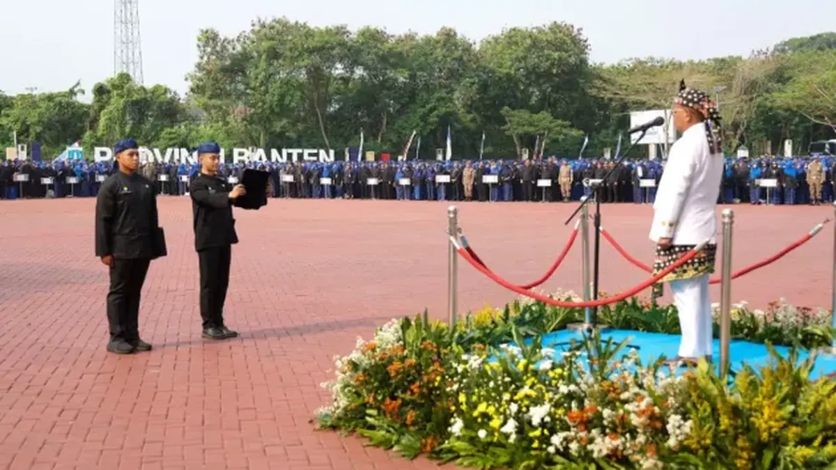 Andra Soni memimpin upacara HUT ke-26 Banten