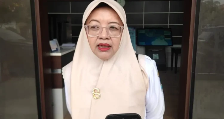 Kepala Disnakertrans Kabupaten Serang Diana Ardianty Utami membahas pencegahan PMI nonprosedural.