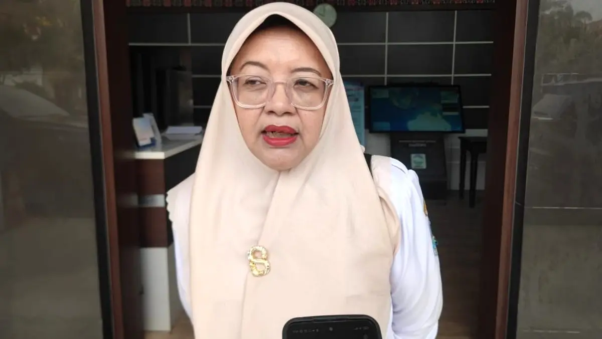 Kepala Disnakertrans Kabupaten Serang Diana Ardianty Utami membahas pencegahan PMI nonprosedural.