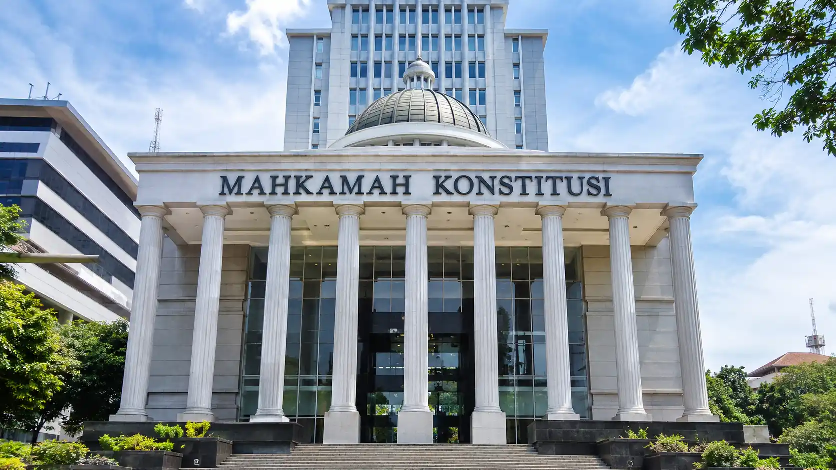 Gedung Mahkamah Konstitusi terkait gugatan UU Pemilu oleh PBB, PPP, dan Partai Elang.