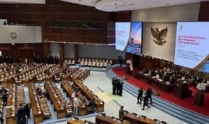 Rapat Paripurna DPR Sahkan UU Pelindungan Ketenagakerjaan Rapat Paripurna DPR mengesahkan UU Pelindungan Ketenagakerjaan