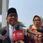 Pratikno tiba di Istana untuk menghadiri pelantikan Wantimpres